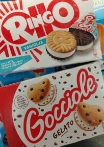 Biscotti trasformati in gelato